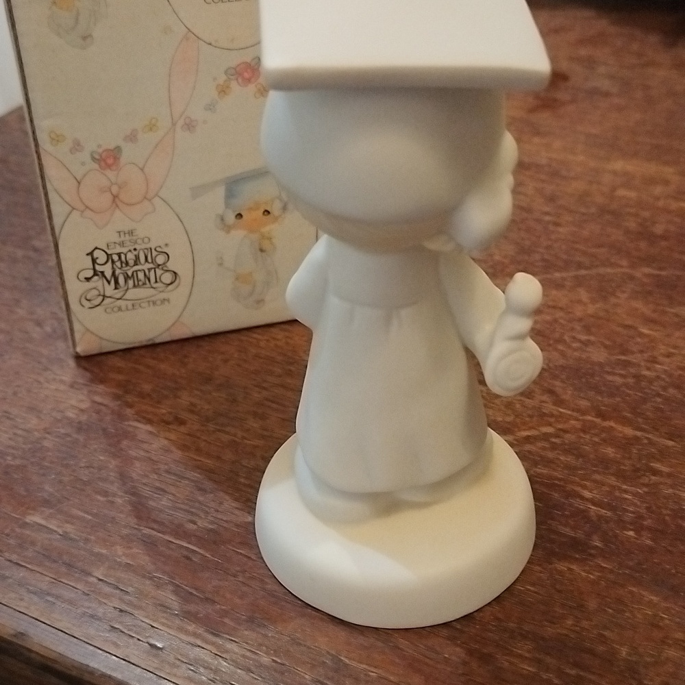 Enesco precious moments porcelain figure. graduation.  429GW5 - Picture 3 of 7